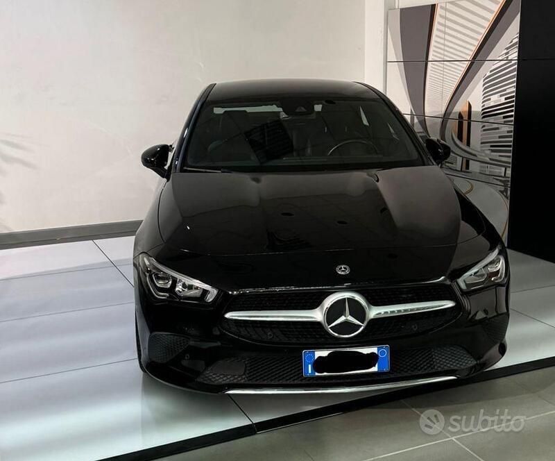 Usata Mercedes CLA200 150 CV (110 kW) 2020 Nero Coupé