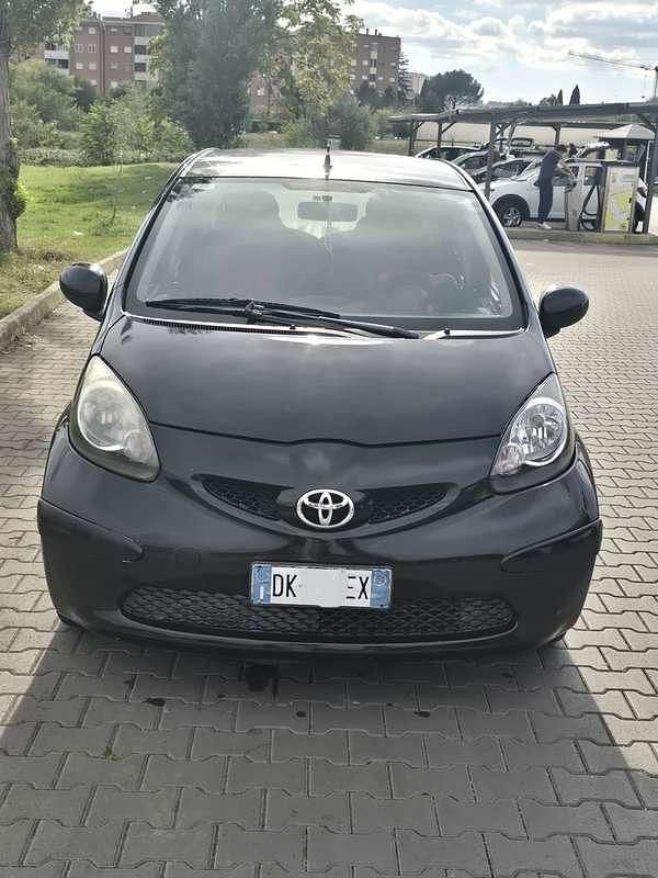 Usata 2007 Toyota Aygo Due volumi | 1800 € (Super prezzo) - Immagine 1/4