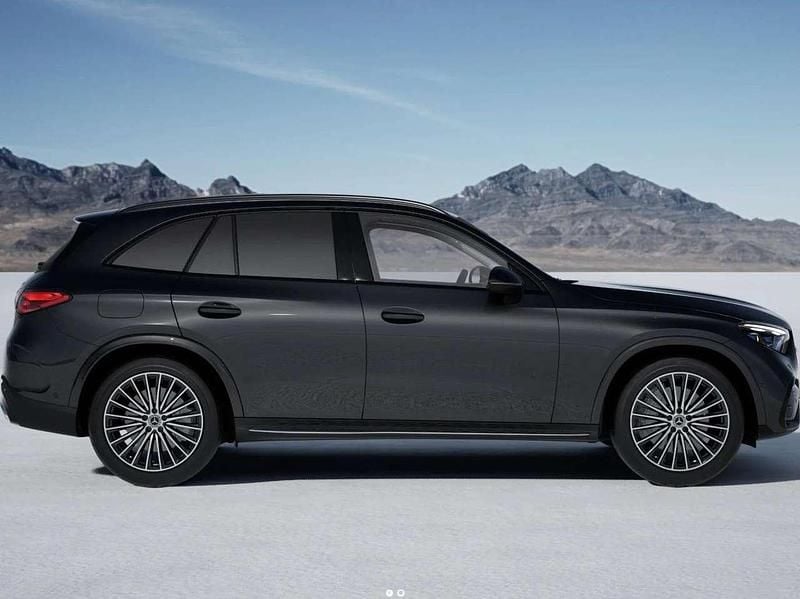 Nuova Mercedes GLC300 Advanced 197 CV (144 kW) 2025 Nero ossidiana SUV