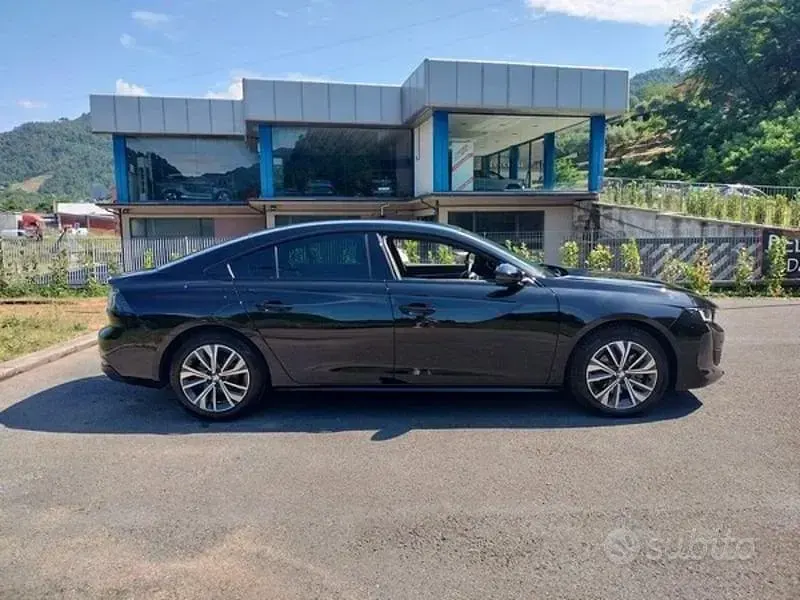 Usata Peugeot 508 Allure 130 CV (95 kW) 2023 Nero Berlina