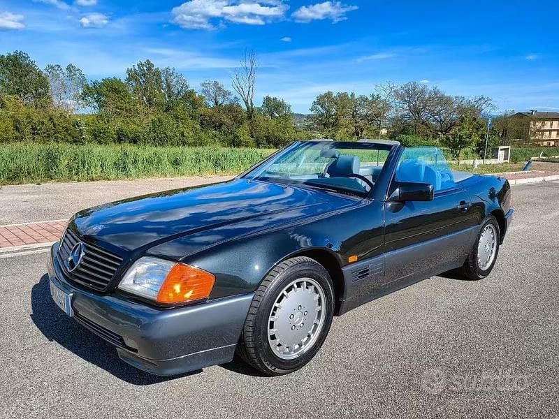 Usata Mercedes SL300 231 CV (169 kW) 1989 Nero Cabrio