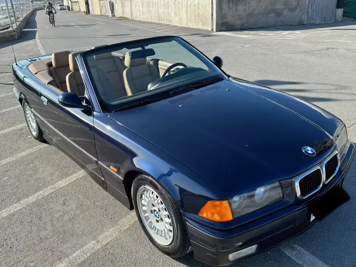 Usata BMW 320 149 CV (109 kW) 1998 Blu Cabrio