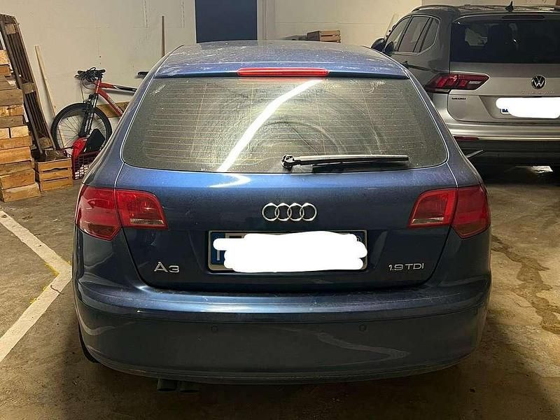 Usata Audi A3 Ambition 105 CV (77 kW) 2006 Blu/azzurro Utilitaria