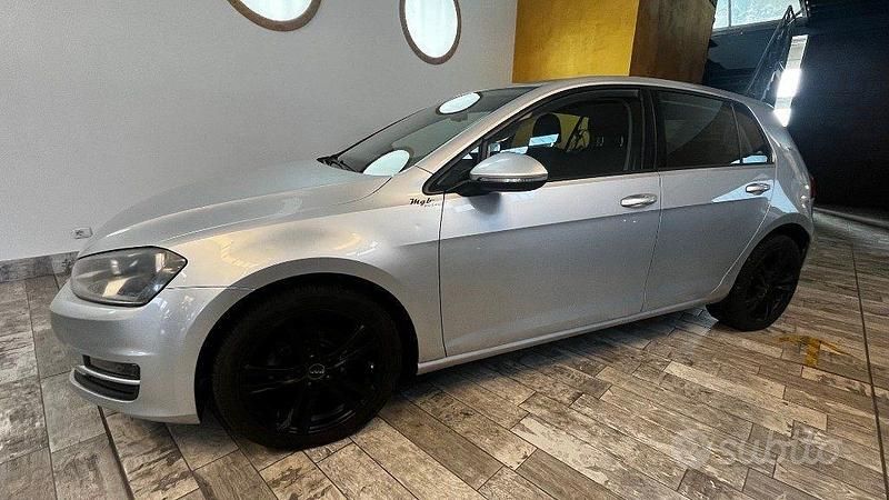 Usata VW Golf VII Comfortline 105 CV (77 kW) 2013 Grigio Berlina