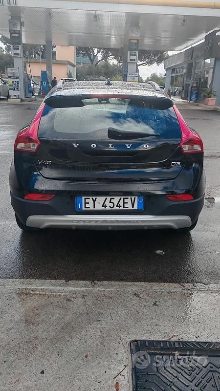 Usata Volvo V40 2014 Nero