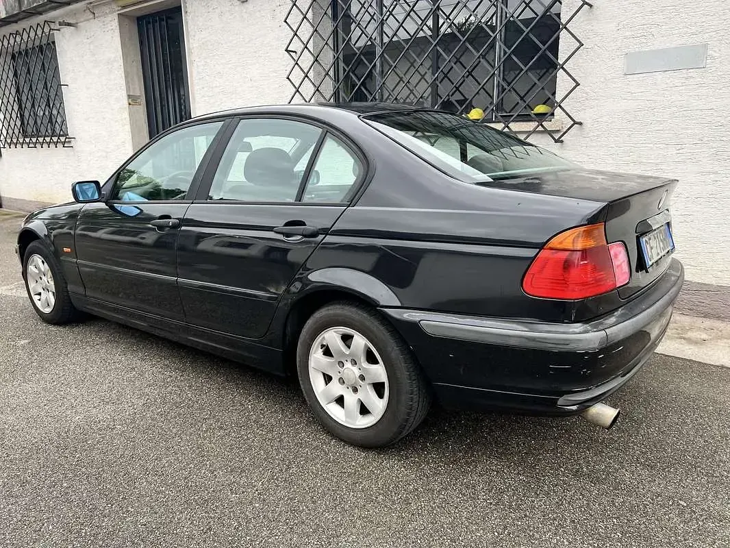 Usata BMW 316 105 CV (77 kW) 1999 Berlina