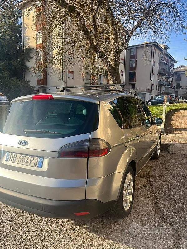 Usata Ford S-MAX S 140 CV (102 kW) 2006 Grigio Monovolume