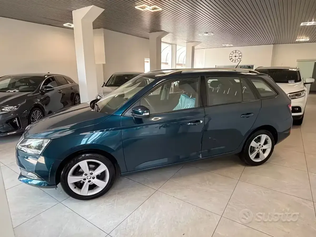Usata Skoda Fabia Design Edition 95 CV (69 kW) 2021 Blu/azzurro Utilitaria