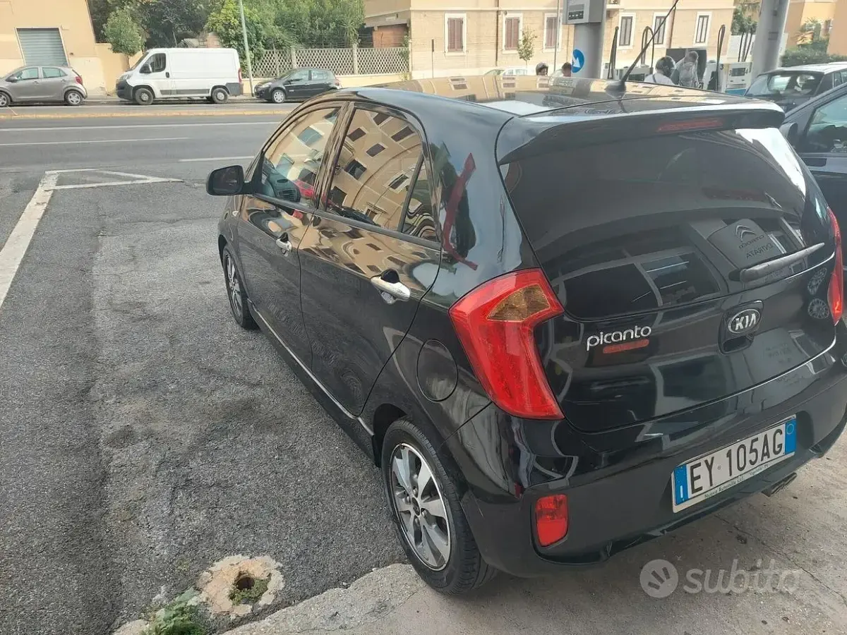 Usata Kia Picanto 69 CV (50 kW) 2015 Grigio Utilitaria