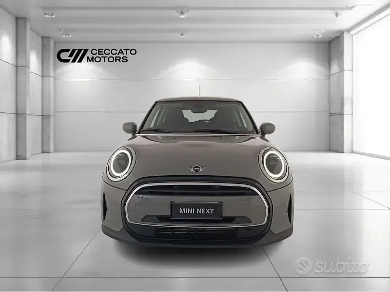Usata Mini ONE 102 CV (75 kW) 2022 Grigio Utilitaria