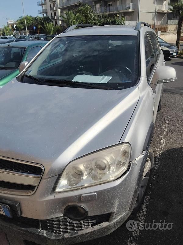 Usata Chevrolet Captiva 150 CV (110 kW) 2007 Grigio SUV