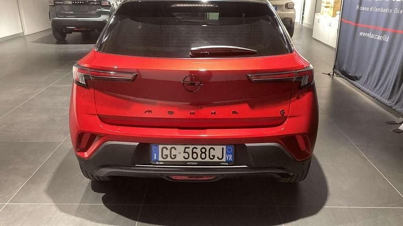 Usata Opel Mokka-e GS Line 100 kW (136 CV) 2021 Rosso SUV