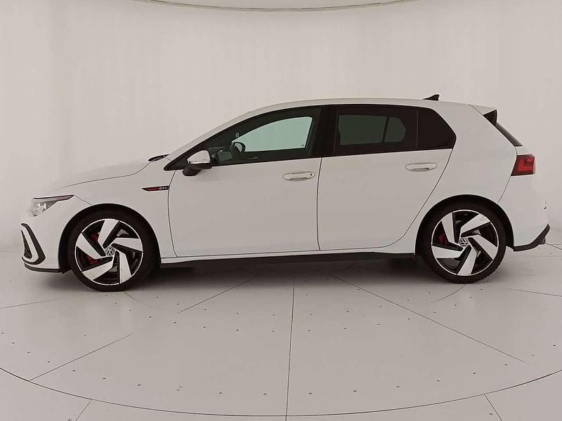 Usata VW Golf VIII GTI 245 CV (180 kW) 2022 Pure white Berlina
