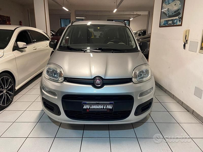 Usata Fiat Panda Lounge 74 CV (54 kW) 2013 Grigio Berlina