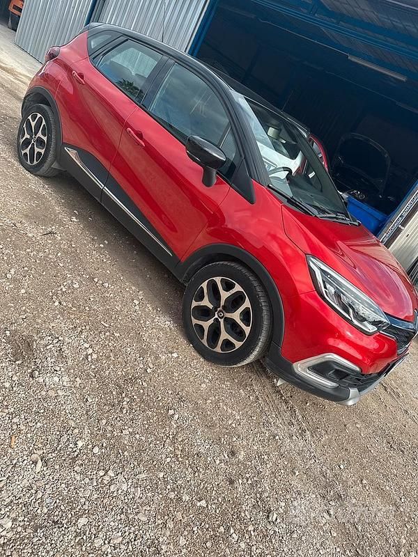 Usata Renault Captur 2018 Rosso SUV