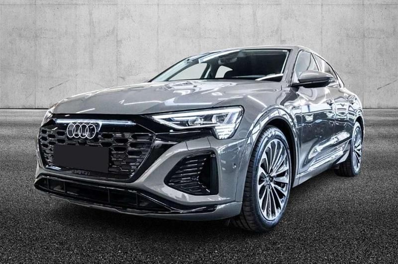 Grigio Usata 2024 Audi Q8 e-tron S-Line SUV | 67.450 € (Ottimo prezzo) - Immagine 1/4