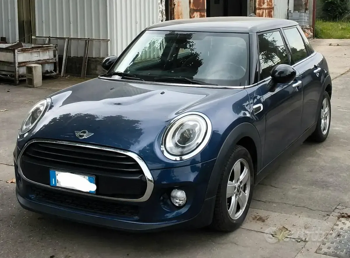 Usata Mini Cooper 136 CV (100 kW) 2017 Blu Utilitaria