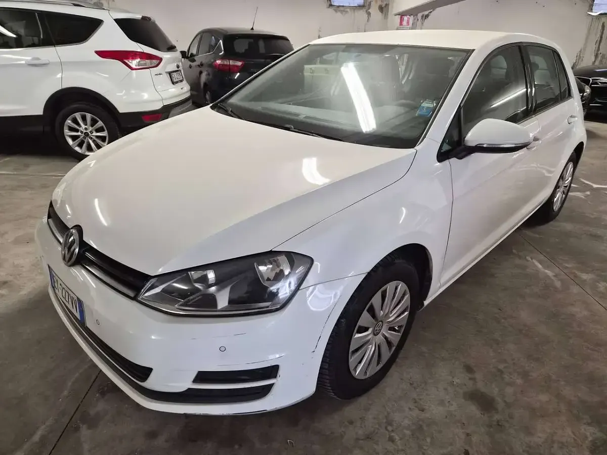 Usata VW Golf VII Trendline 86 CV (63 kW) 2015 Bianco Berlina