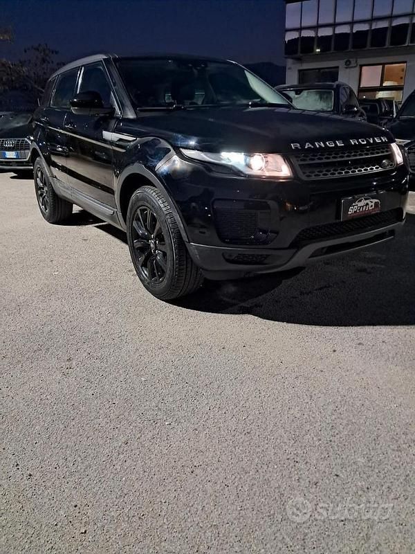Usata Land Rover Range Rover evoque 150 CV (110 kW) 2018 Nero SUV