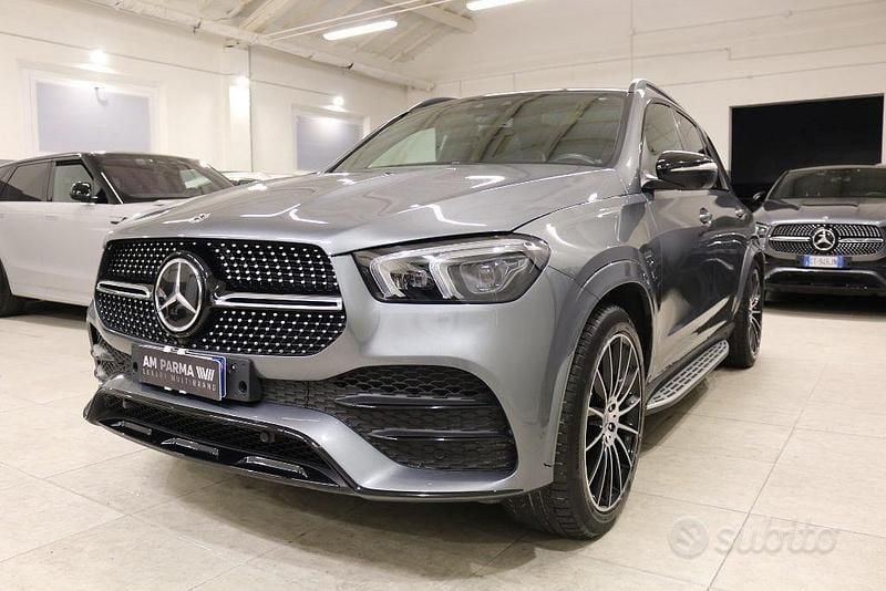 Usata Mercedes GLE300 Premium 245 CV (180 kW) 2020 Grigio scuro SUV