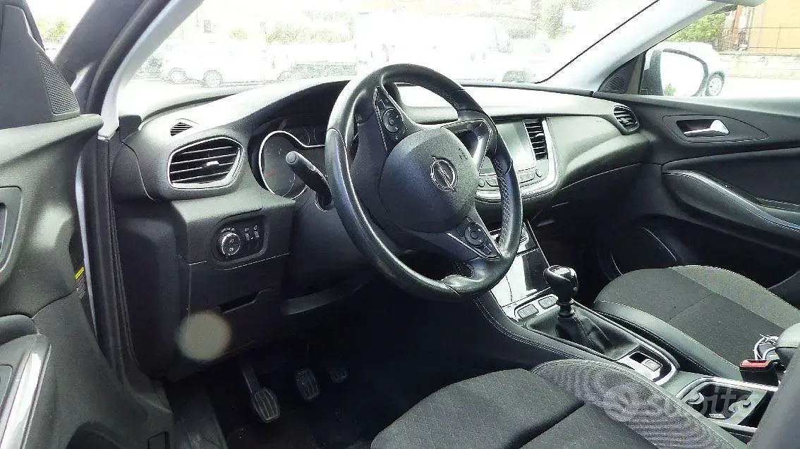 Usata Opel Grandland X 131 CV (96 kW) 2019 Grigio SUV