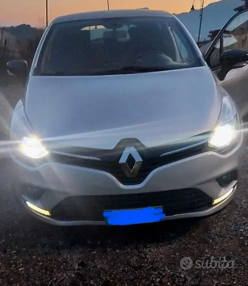 Usata Renault Clio IV 120 CV (88 kW) 2018 Grigio Berlina