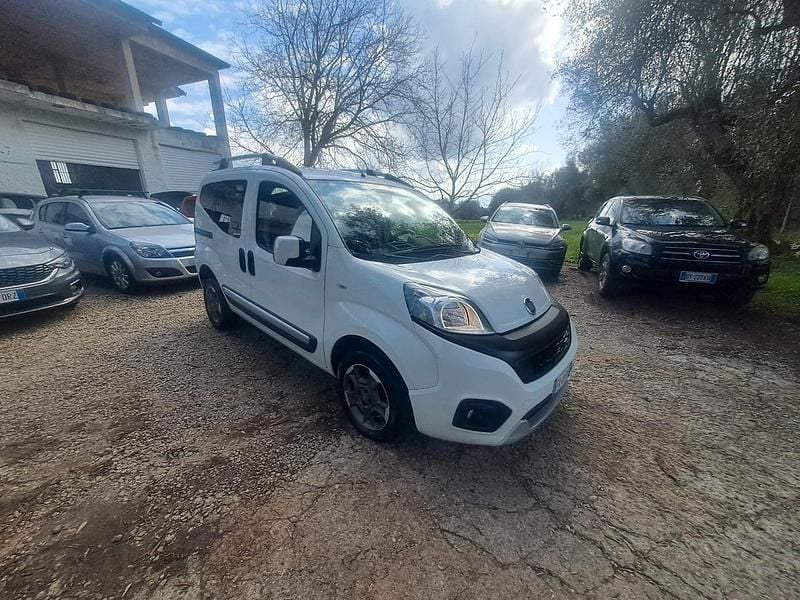 Usata Fiat Qubo Trekking 80 CV (58 kW) 2017 Bianco Monovolume