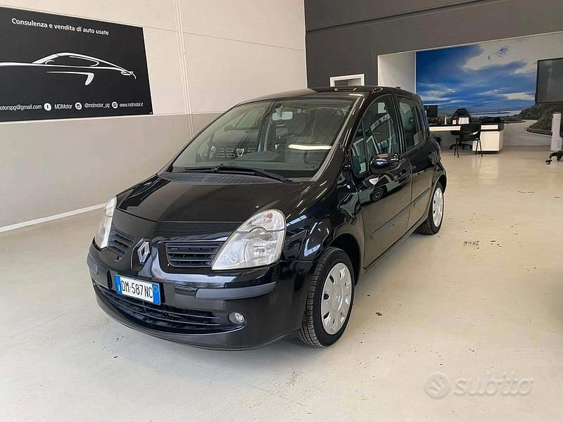 Usata Renault Modus Dynamique 75 CV (55 kW) 2008 Nero Monovolume