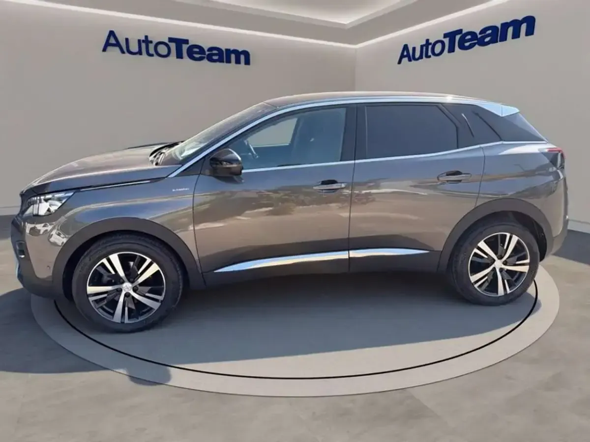 Usata Peugeot 3008 GT-line 131 CV (96 kW) 2019 Grigio SUV