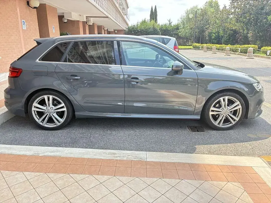 Usata Audi A3 Admired 131 CV (96 kW) 2020 Berlina