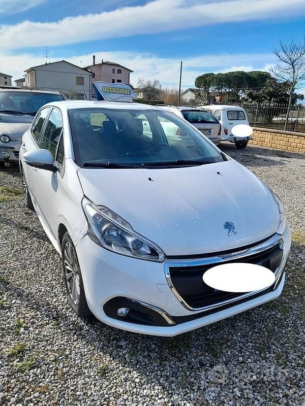 Usata Peugeot 208 Active 82 CV (60 kW) 2017 Bianco Utilitaria