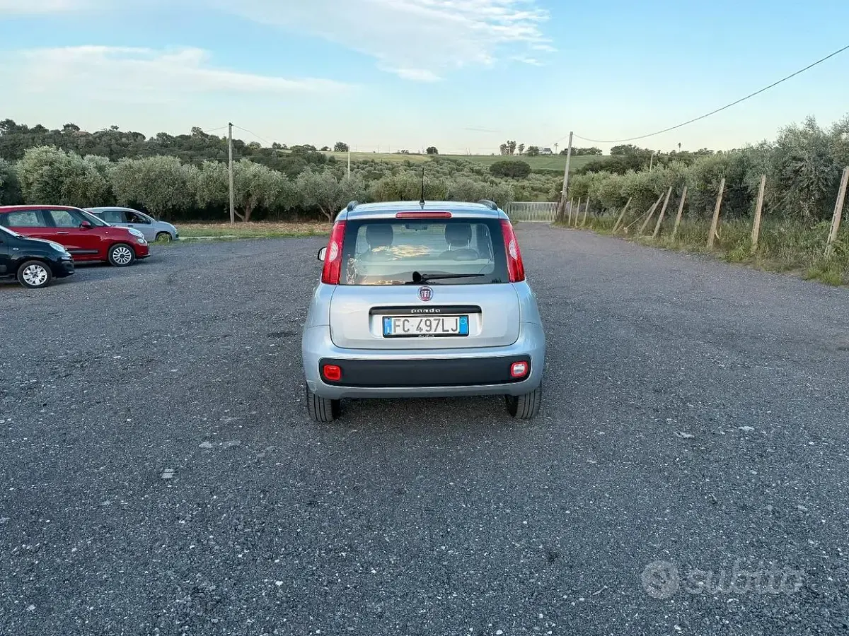 Usata Fiat Panda Lounge 69 CV (50 kW) 2016 Grigio Utilitaria