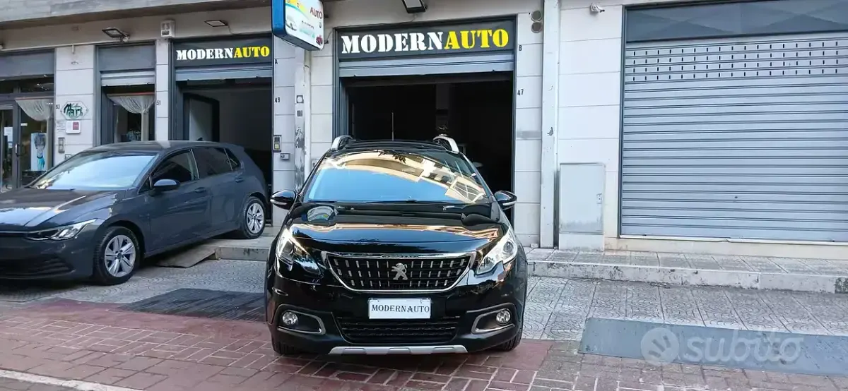 Usata Peugeot 2008 GT-line 99 CV (72 kW) 2017 Nero SUV
