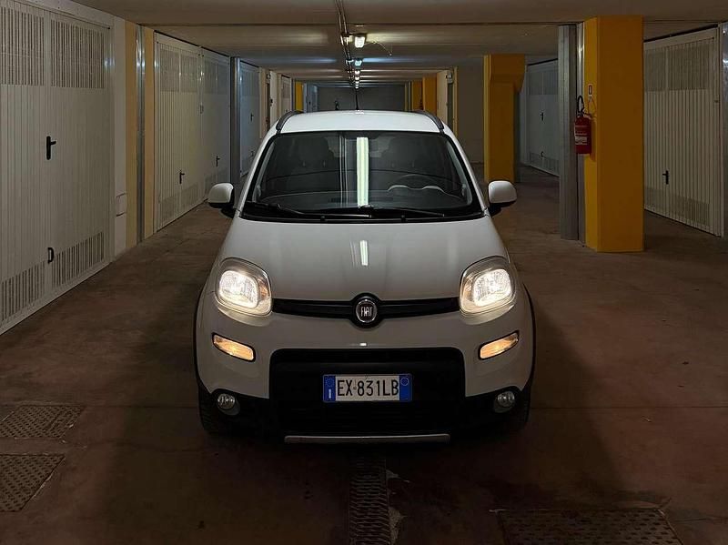 Bianco Usata 2014 Fiat Panda 4x4 Due volumi | 8490 € (Buon prezzo) - Immagine 1/4