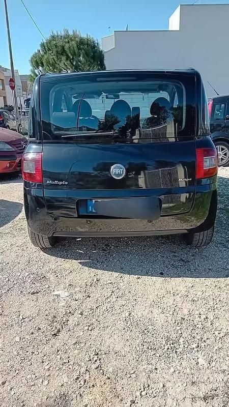 Usata Fiat Multipla 120 CV (88 kW) 2007 Monovolume