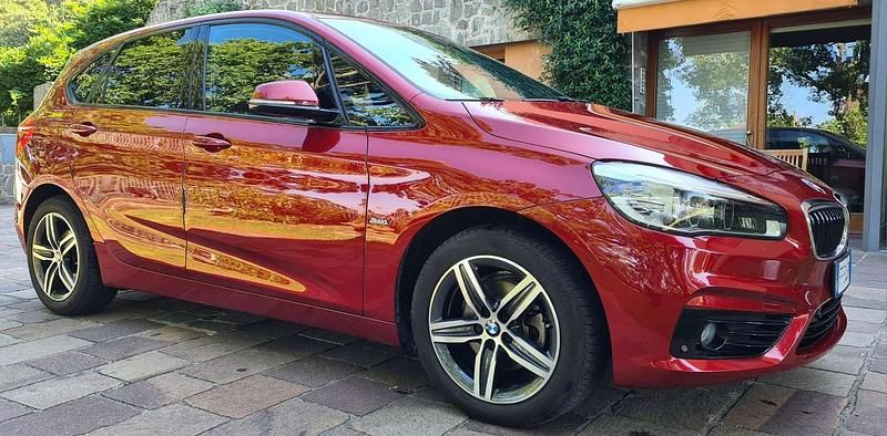 Usata BMW 218 Active Tourer Sport Line 150 CV (110 kW) 2016 Rosso Monovolume