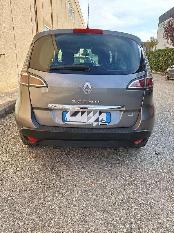 Usata Renault Scénic III 131 CV (96 kW) 2013 Grigio Monovolume