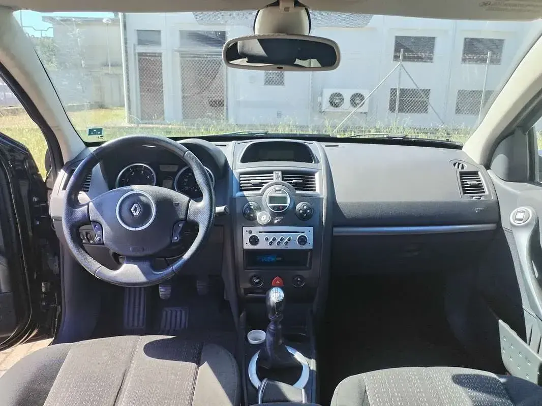 Usata Renault Mégane II Privilege 105 CV (77 kW) 2006 Berlina