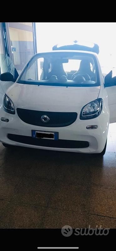 Usata Smart ForTwo Coupé 71 CV (52 kW) 2016 Bianco Coupé