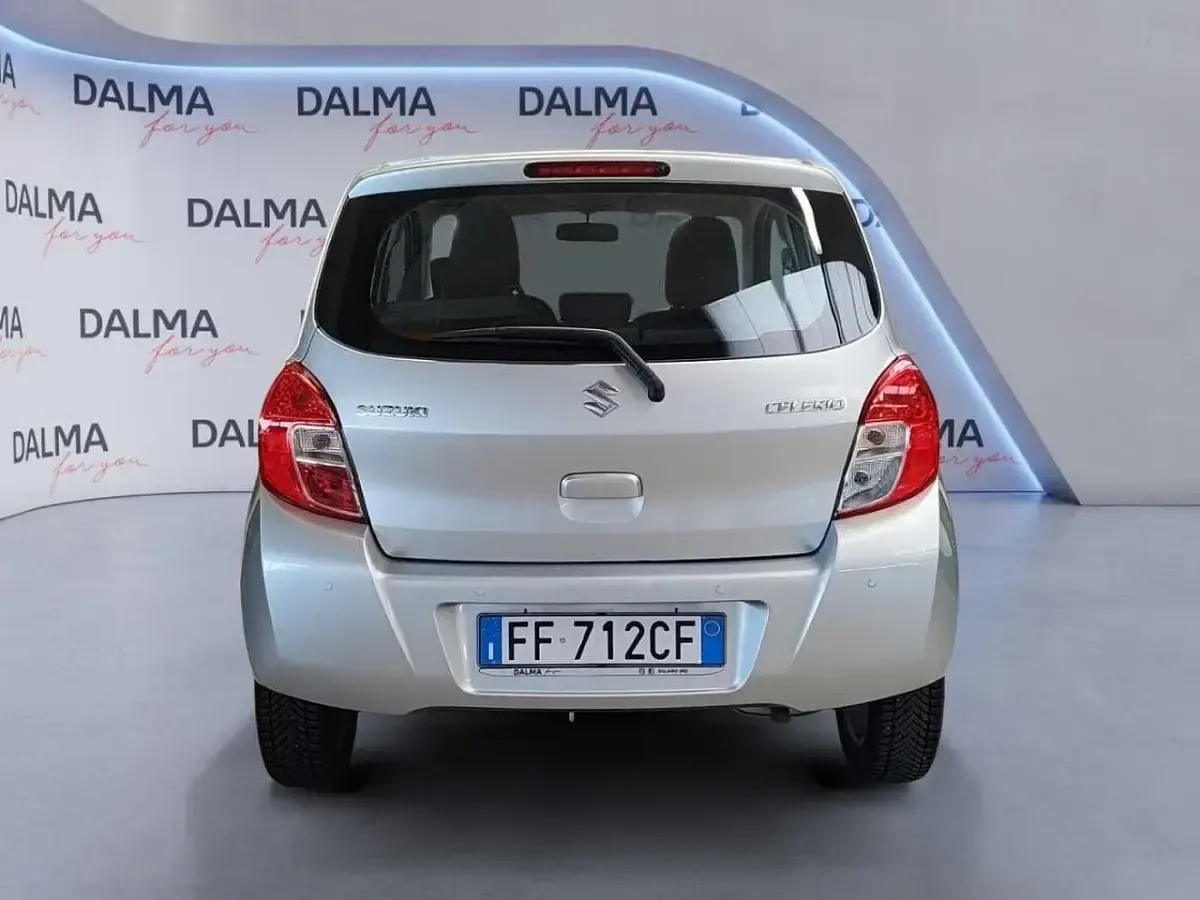 Usata Suzuki Celerio 68 CV (50 kW) 2016 Argento Utilitaria