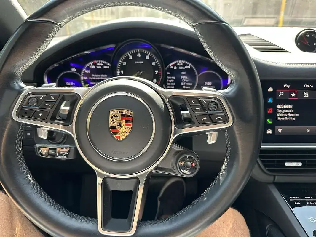 Usata Porsche Cayenne E-Hybrid Platinum Edition 462 CV (339 kW) 2023 Nero SUV