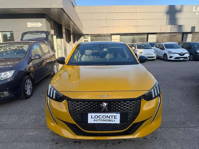 Usata Peugeot 208 GT 101 CV (74 kW) 2021 Giallo Utilitaria