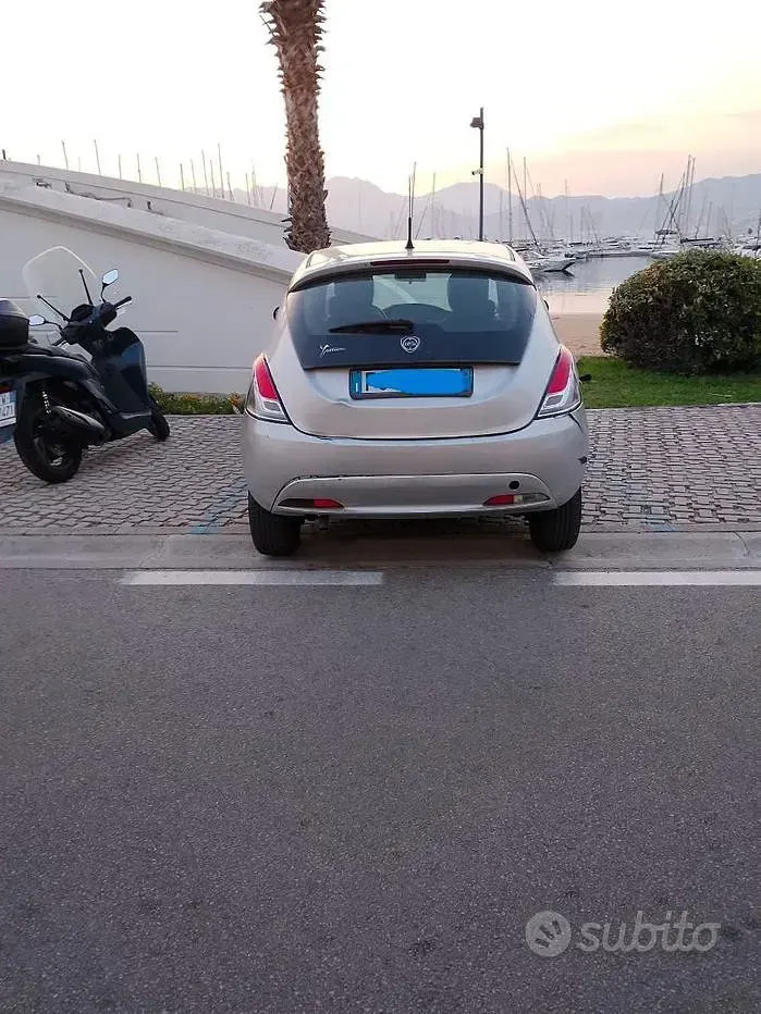 Usata Lancia Ypsilon 69 CV (50 kW) 2016 Utilitaria