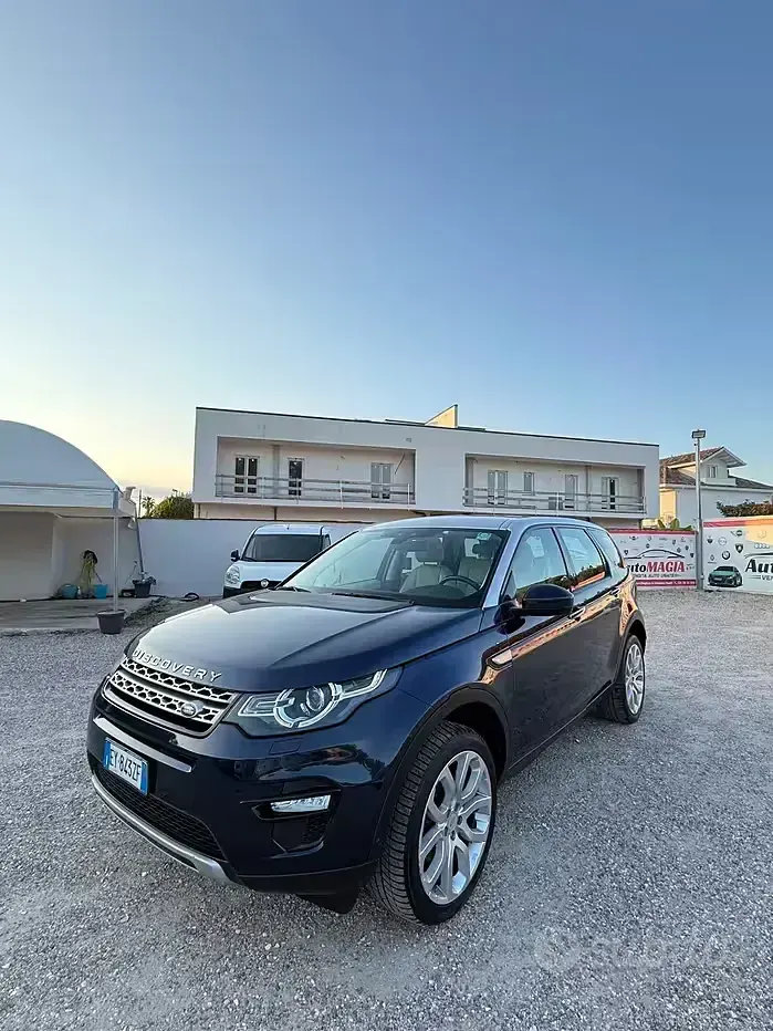 Usata Land Rover Discovery 4 HSE Luxury 150 CV (110 kW) 2015 Blu SUV