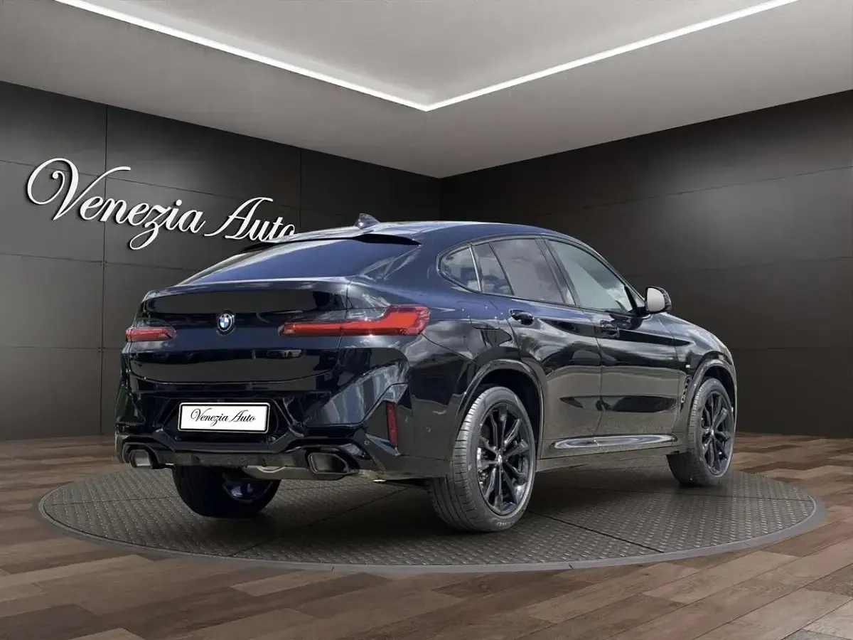 Usata BMW X4 M Sport 189 CV (139 kW) 2025 Nero SUV