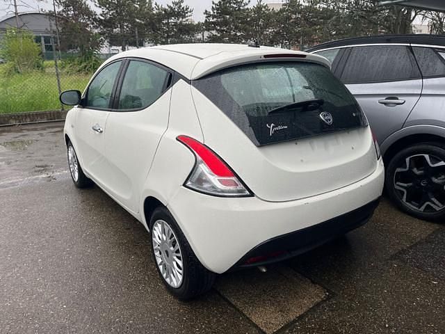 Usata Lancia Ypsilon S 69 CV (50 kW) 2022 Bianco Utilitaria