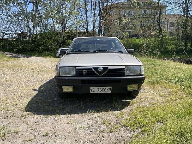 Usata Alfa Romeo 33 118 CV (86 kW) 1989 Berlina