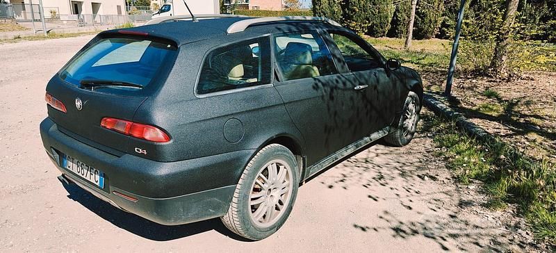 Usata Alfa Romeo Crosswagon 150 CV (110 kW) 2004 Nero Station wagon