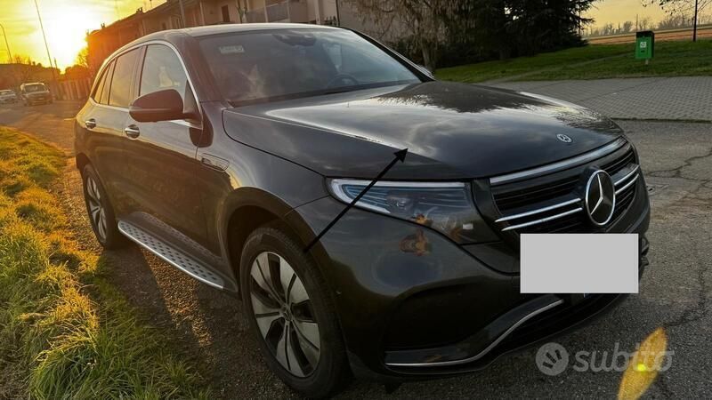 Usata Mercedes EQC400 144 kW (197 CV) 2022 Nero SUV