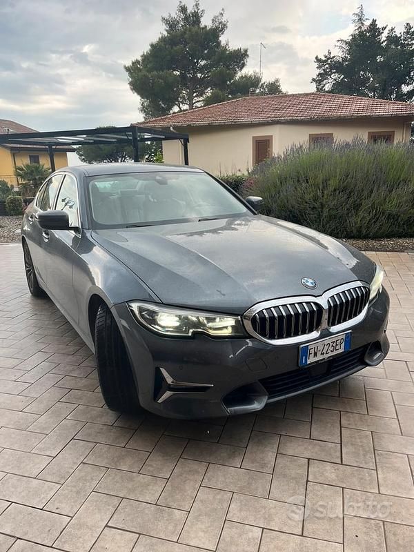 Usata BMW 320 190 CV (139 kW) 2019 Marrone Berlina